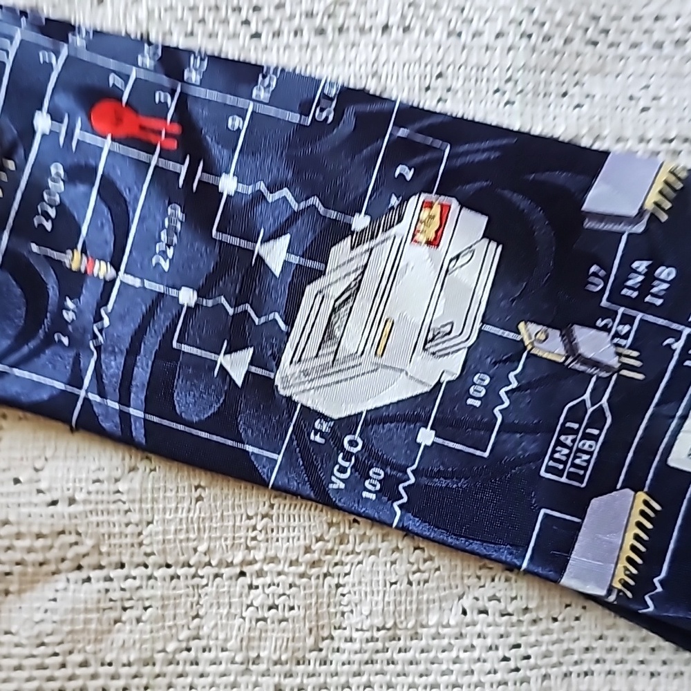 90's Computer Tie - Picture 5 of 5